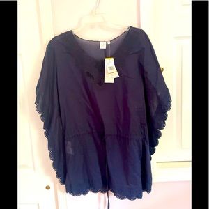 JONES NEW YORK navy top. Size small.NWT